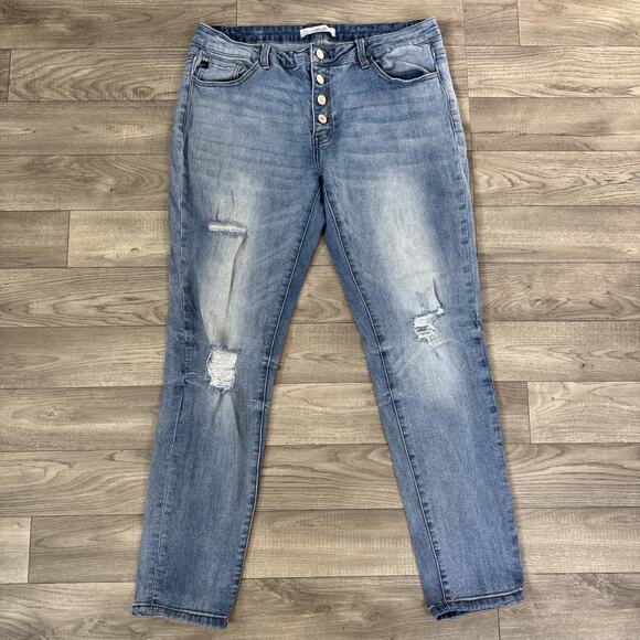 KanCan Clarie Mid Rise Boyfriend Ripped Button Fly Jeans Light Wash sz 13/30 - Picture 2 of 7